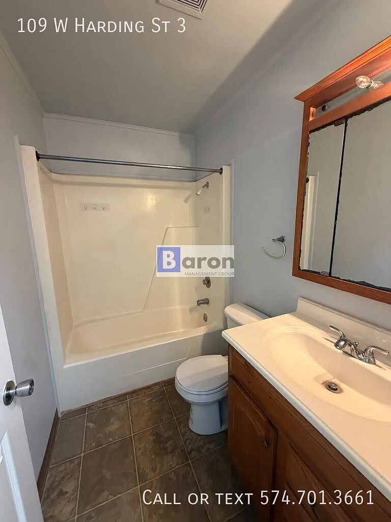 Cozy 1-Bedroom in Bremen — Photo 1