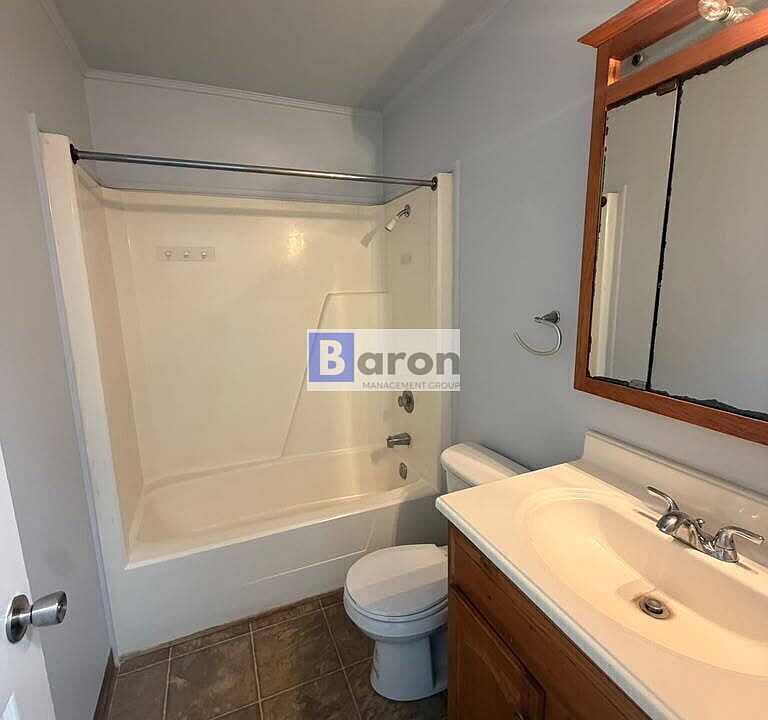 1st image of 109 W Harding St #3