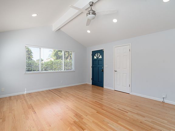 5th image of 456 Menker Ave