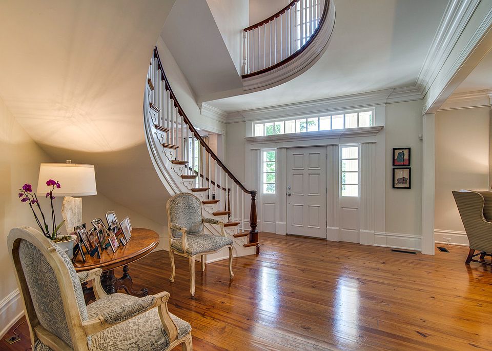 1st image of 4921 Maymanor Cir