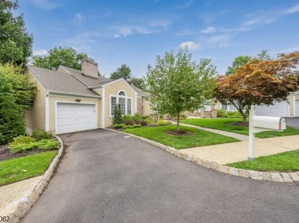 9 Rolling Hill Ct, Madison Boro, NJ 07940