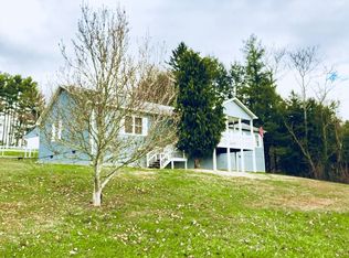 616 Pea Ridge Rd, Oak Hill, WV 25901