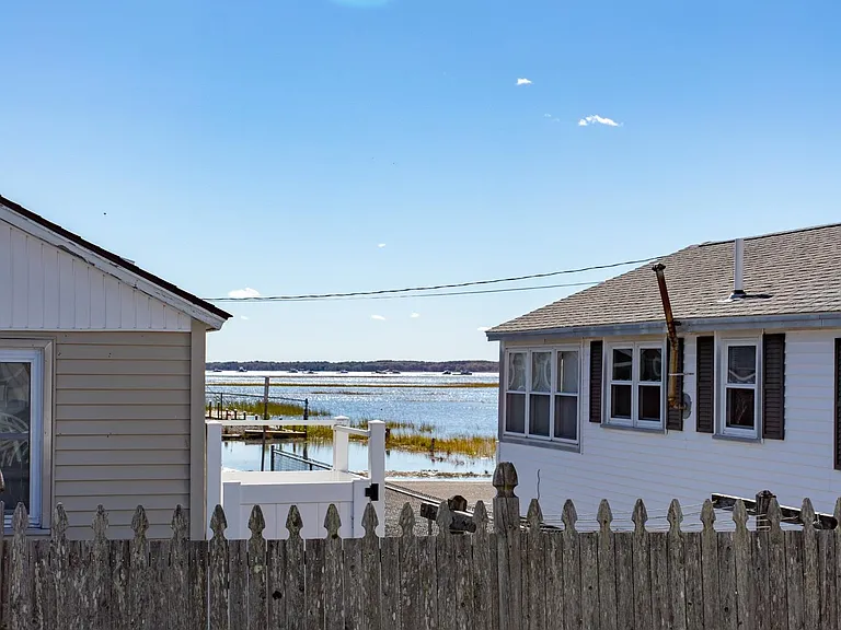 23 Diane Ln — Photo 32