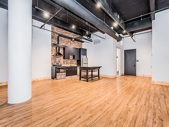 3rd image of 255 18th St #151