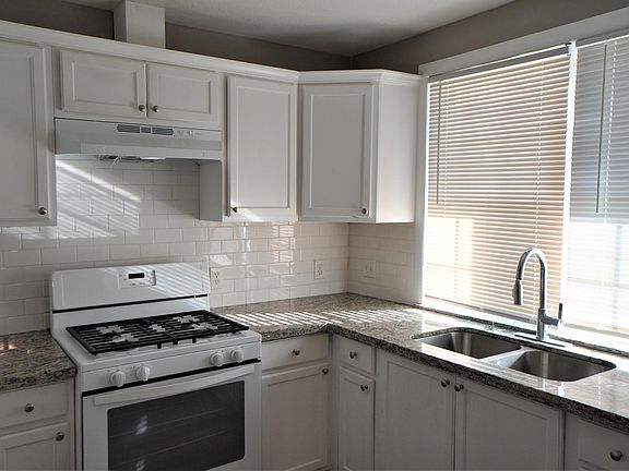 3rd image of 3430 Sockwell Blvd Unit 3444