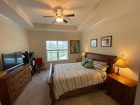 4th image of 436 Venecia Way