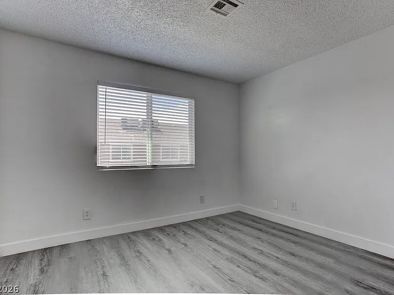 921 Snug Harbor St #D — Photo 21