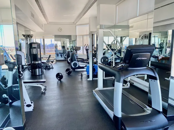 300 East 93rd Street 24E image 13 of 14