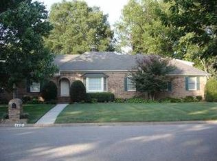 4612 Southern Pines Dr, Virginia Beach, VA 23462
