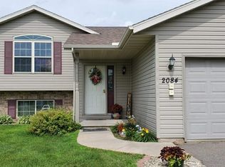 2084 Prairie Meadow Dr, Mosinee, WI 54455
