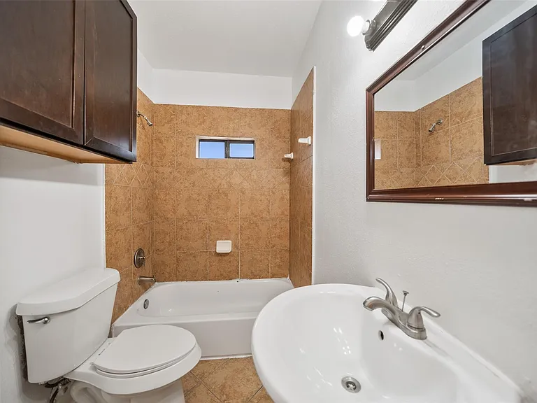 406 Quitman St #2 — Photo 15