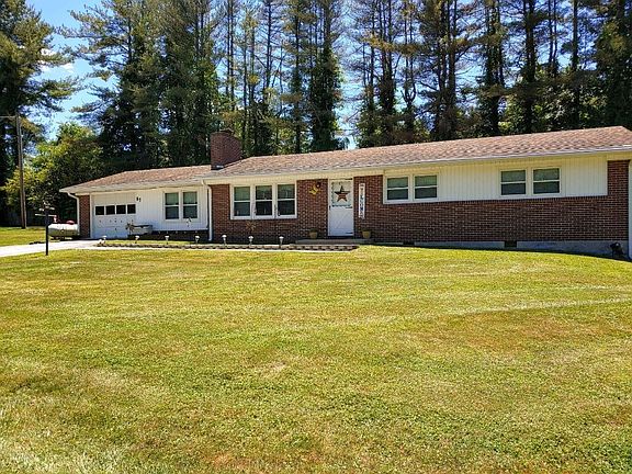 3rd image of 57 Bittersweet Ln