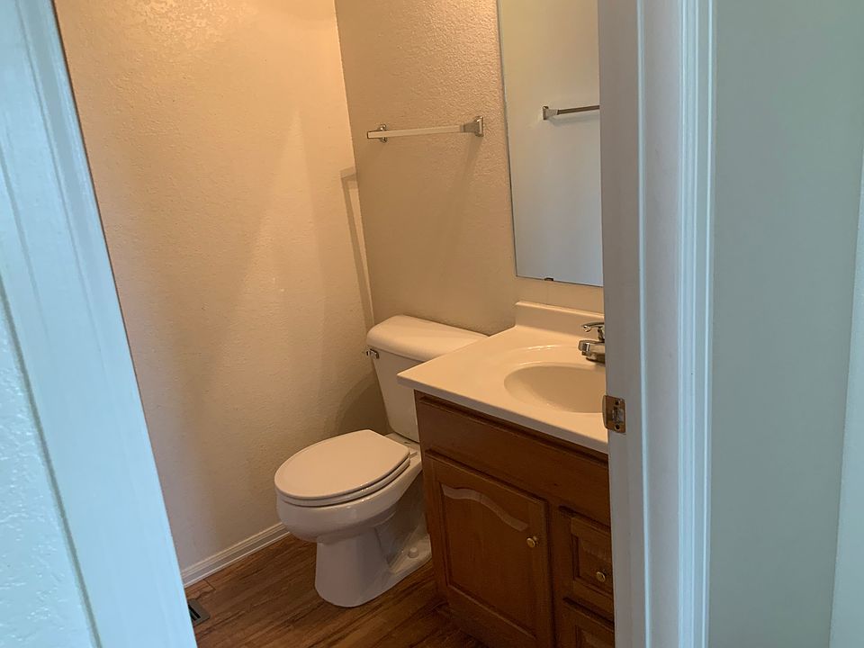 1st image of 1044 Palmer Dr