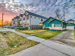 819 E 25th St, Houston, TX 77009