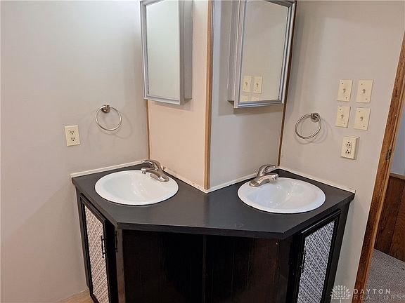 3rd image of 10561 Aldora Dr