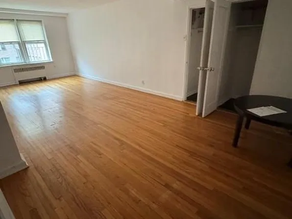 2090 Barnes Avenue #4D, Bronx, NY 10462
