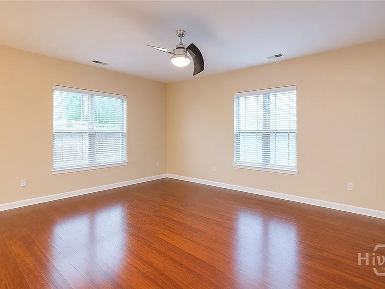 146 Chapel Lk S — Photo 14