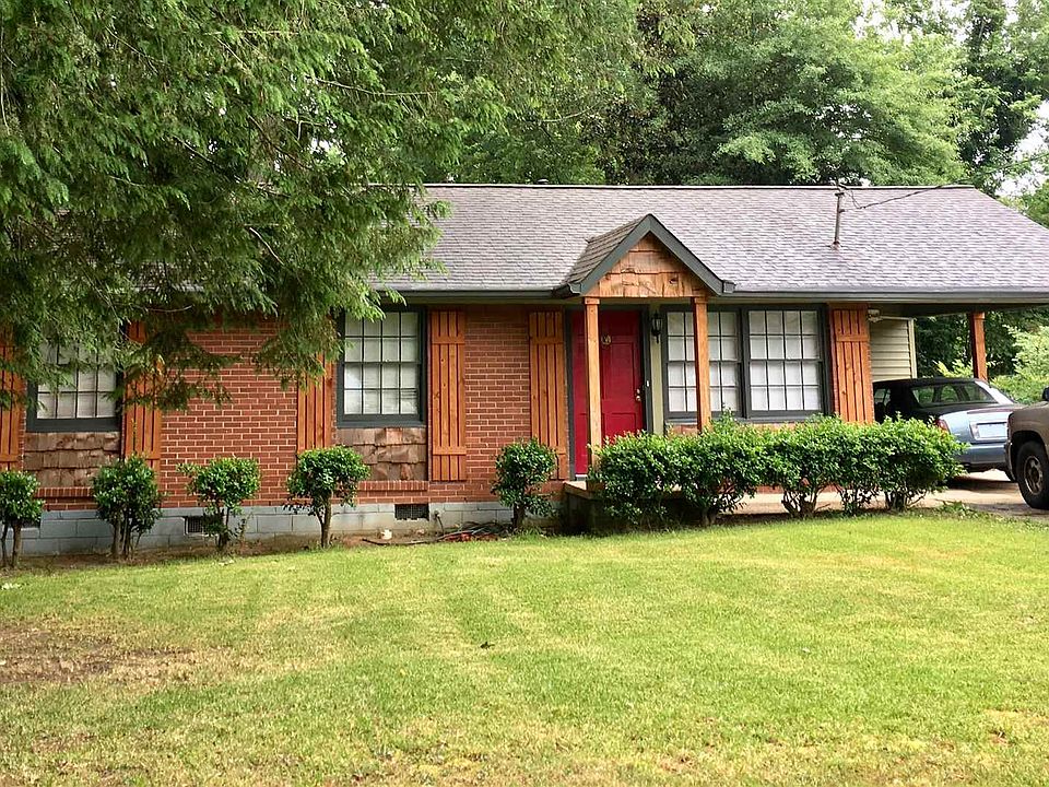 2nd image of 821 Johnson Rd