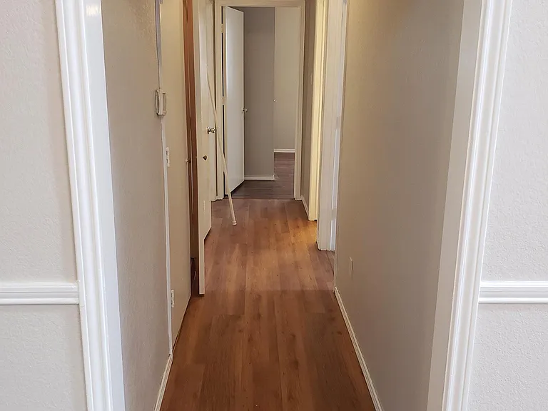 940 S Old Orchard Ln — Photo 7