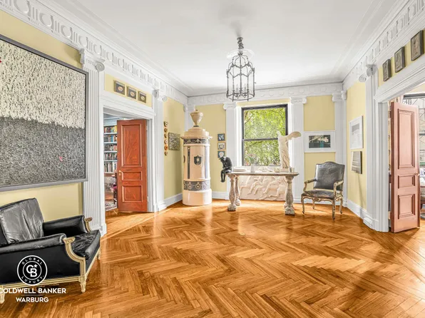 550 Park Avenue 2E image 13 of 14