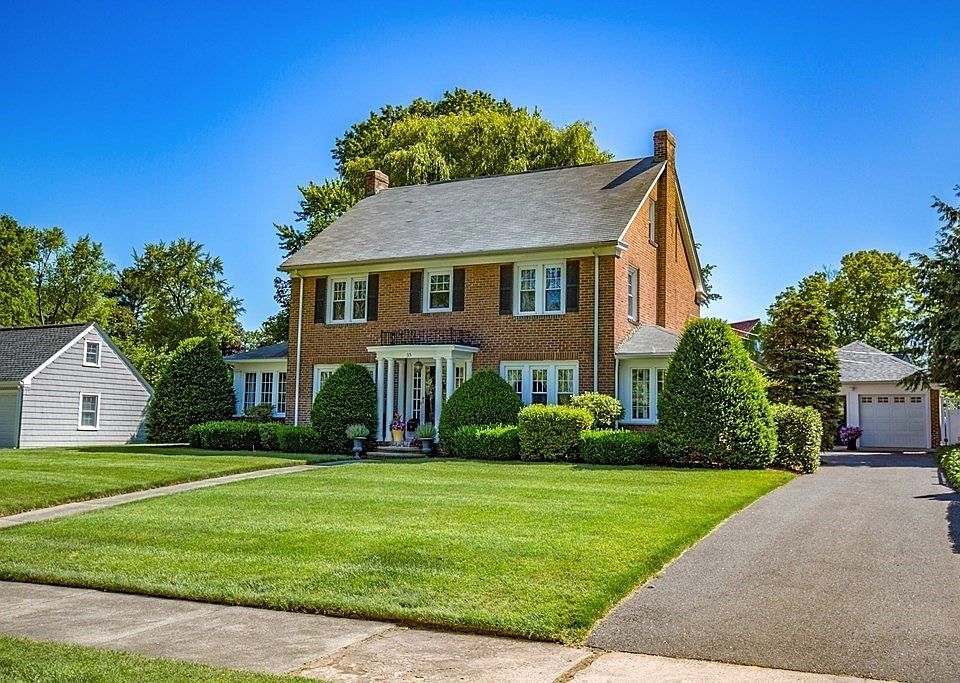 35 Shefford St, Springfield, MA 01107 Zillow