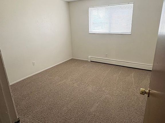5th image of 1849 Terry St APT 5