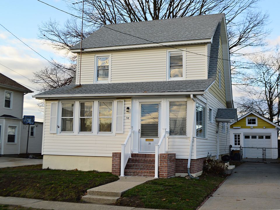 1st image of 38 Lenox Ave