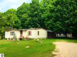 11208 E One Mile Rd, Leroy, MI 49655