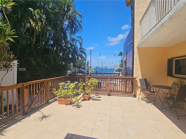 16446 NE 27th Pl — Photo 18