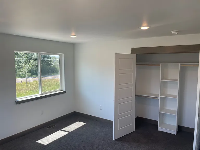 52 Black Label Way — Photo 11