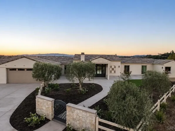 3240 Via Del Cielo, Fallbrook, CA 92028