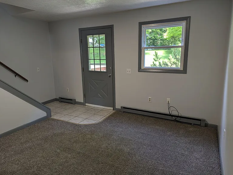 669 Highland Ave — Photo 4
