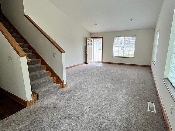 4th image of 1667 96th Ave