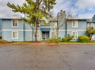 2330 SE Brookwood Ave APT 101, Hillsboro, OR 97123