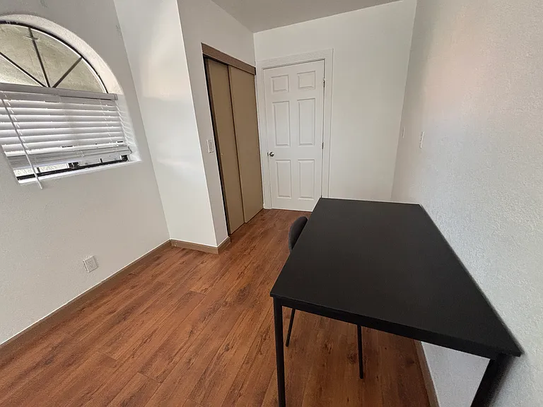 800 Antonio Dr — Photo 11