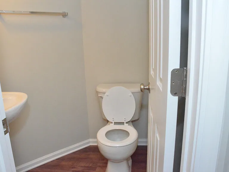 Main floor - Half Bath