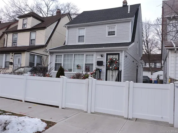 19409 112th Rd, Jamaica, NY 11412