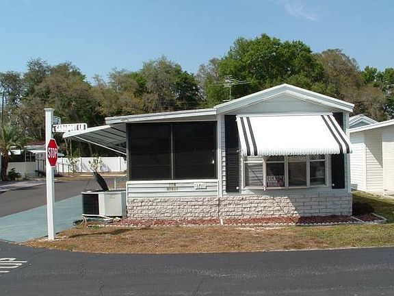 2nd image of 37511 Gadabout Ln