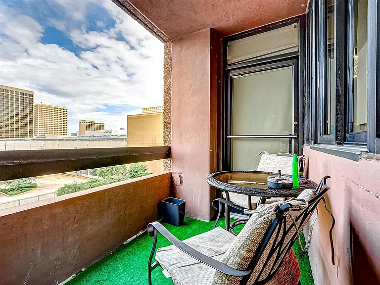 5150 Hidalgo St #402 — Photo 44