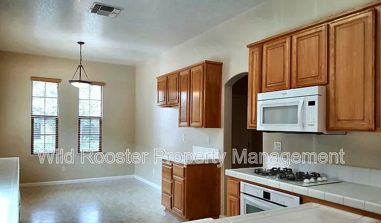 6624 Capwell Way — Photo 1