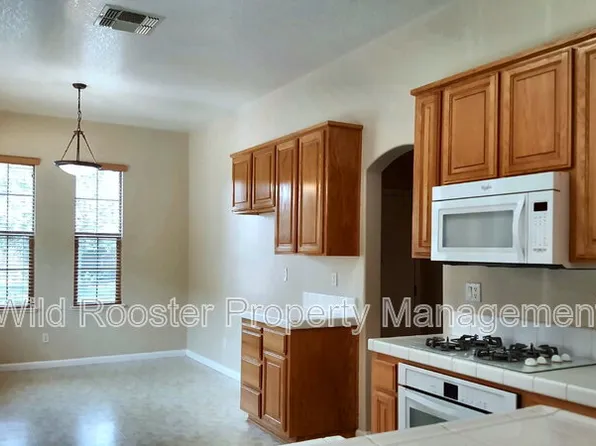 6624 Capwell Way, Elk Grove, CA 95757