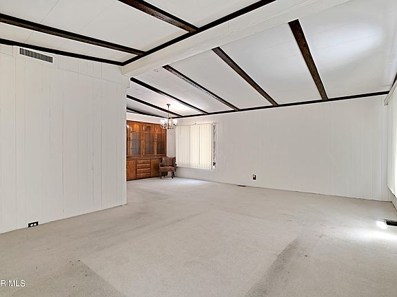 5th image of 105 Merry Oak Ln