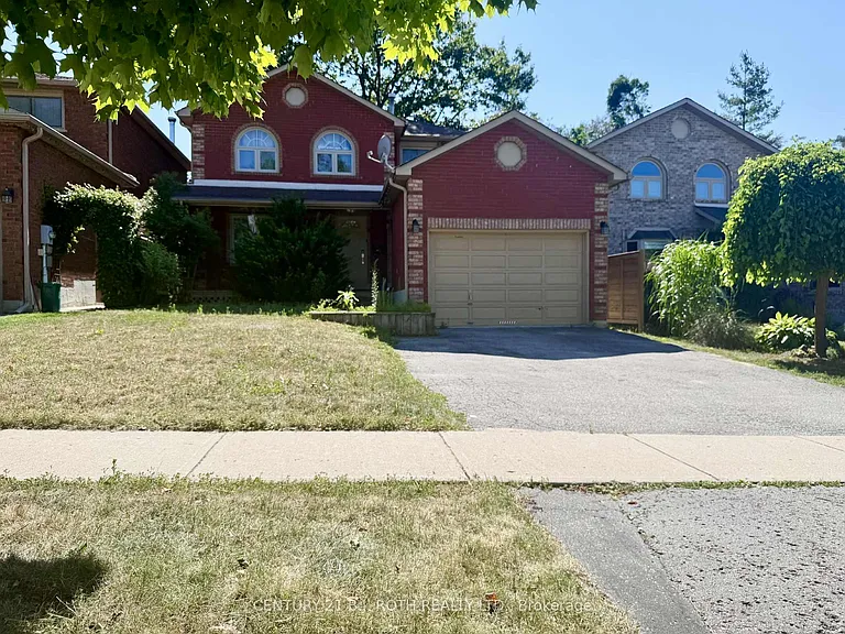 29 Irwin Dr — Photo 1