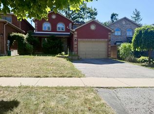 29 Irwin Dr, Barrie, ON L4N 7A6