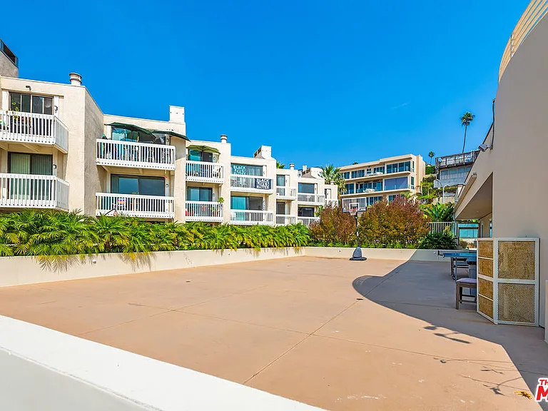 7301 Vista Del Mar Ave #A110 — Photo 31