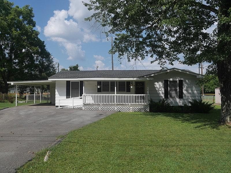 1st image of 353 Warren Dr