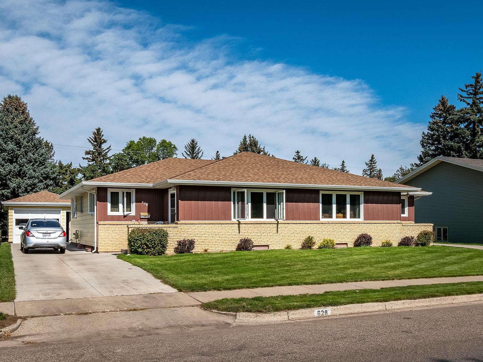 628 E Turnpike Ave, City Of Bismarck, ND 58501 Zillow