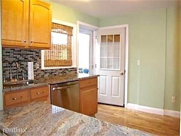 606 East 6th St. #3 Boston - South Boston Unit Photo 5