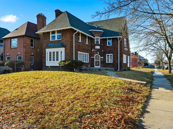 8951 La Salle Blvd, Detroit, MI 48206