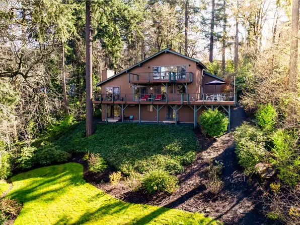 2804 Arline Way, Eugene, OR 97403